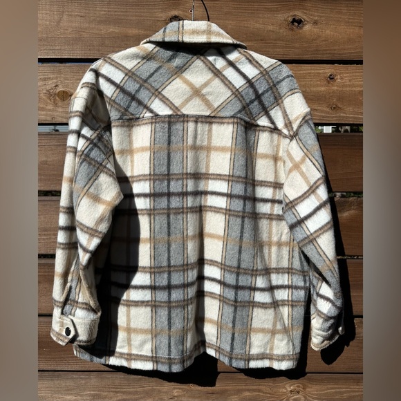 Zara Wool-Blend Beige & Brown Plaid Oversized Wool Blend Shacket - Picture 2 of 4